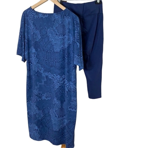 - 2pc NWT Blue Floral Fresh Produce Lila Dress & Capri leggings - Picture 3 of 11